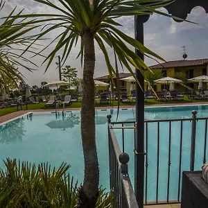 2* Hotel apartamentowy Karina